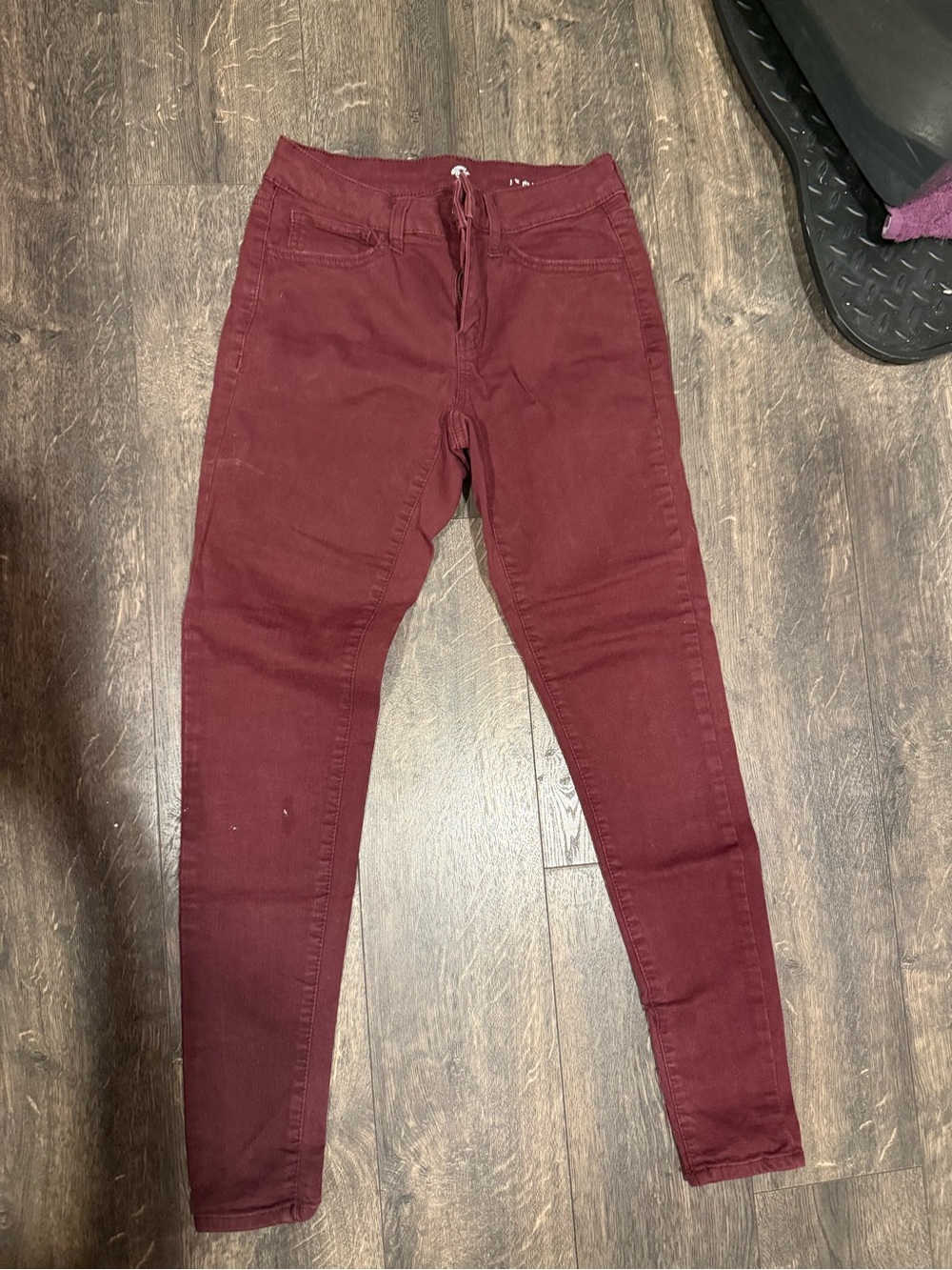 Women’s High-Rise Maroon Skinny Jeans